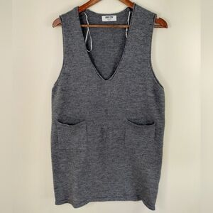 Double Zero Sleeveless Knit Sweater Top with Pockets Size Medium